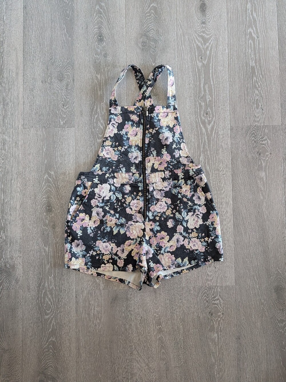 Wild Fable Womens Floral Print Zip Front Denim Shortalls - Size L